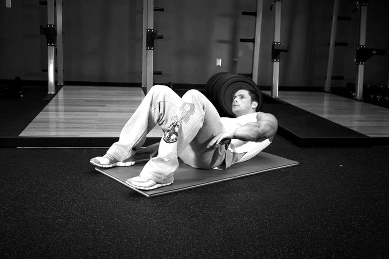 Alternate Heel Touchers — start position demonstration photo