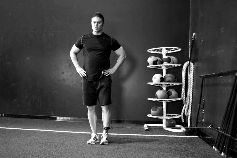 Band Hip Adductions — end position demonstration photo