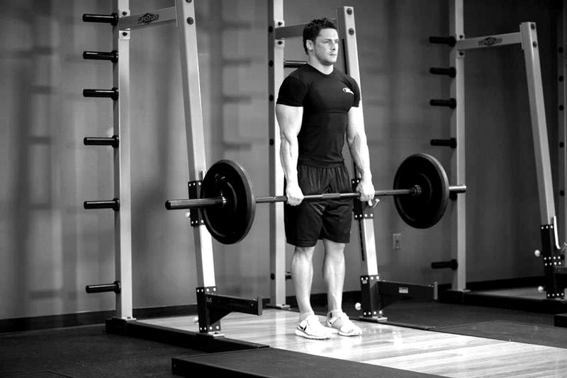 Barbell Shrug — start position demonstration photo