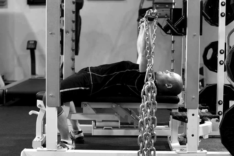 Bench Press with Chains — start position demonstration photo