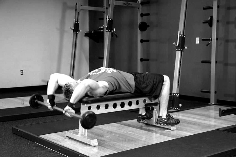 Bent-Arm Barbell Pullover — start position demonstration photo