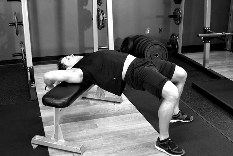 Bent-Arm Dumbbell Pullover — end position demonstration photo