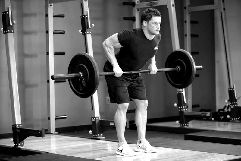 Bent Over Barbell Row — end position demonstration photo