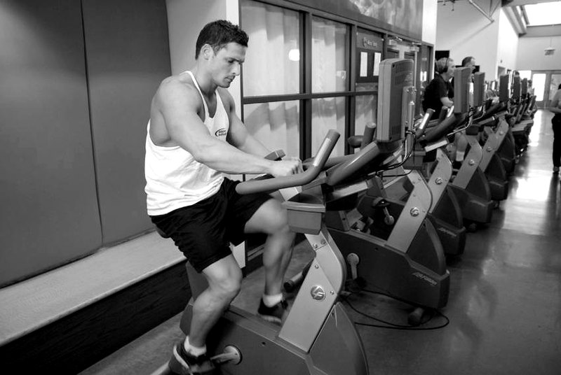 Bicycling, Stationary — start position demonstration photo