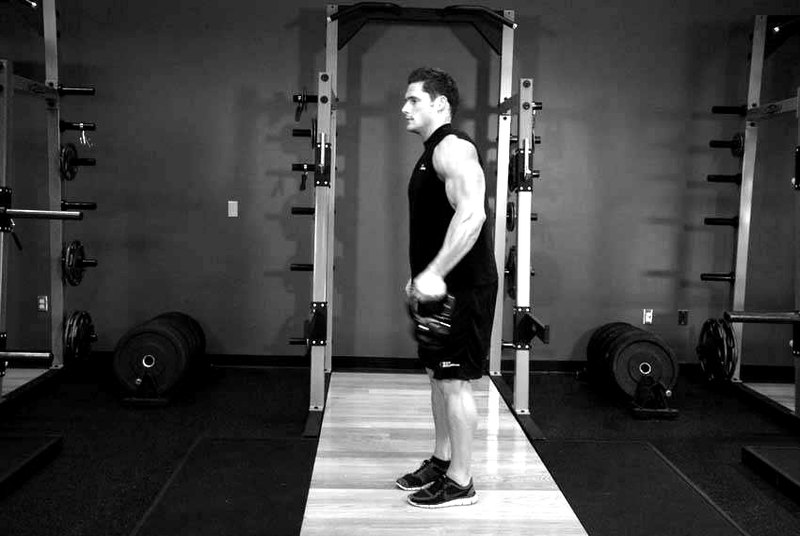 Bottoms-Up Clean From The Hang Position — start position demonstration photo