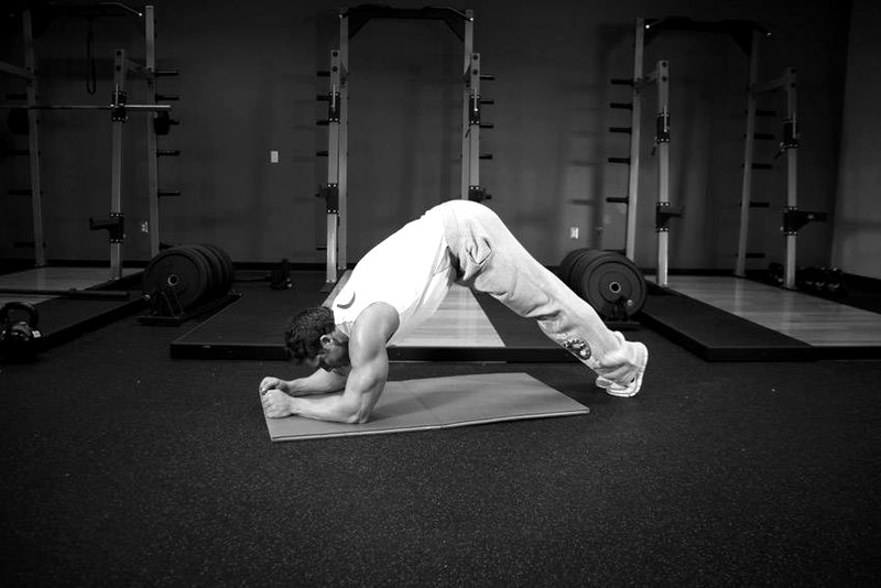 Butt-Ups — end position demonstration photo