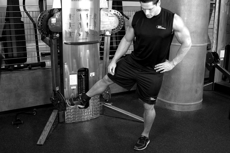 Cable Hip Adduction — start position demonstration photo