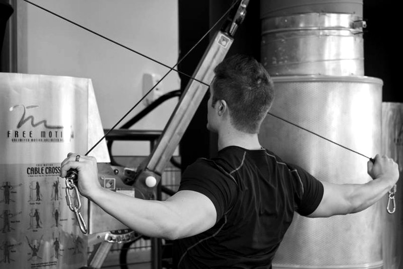 Cable Rear Delt Fly — end position demonstration photo