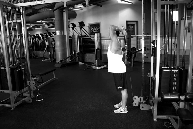 Cable Rope Overhead Triceps Extension — start position demonstration photo