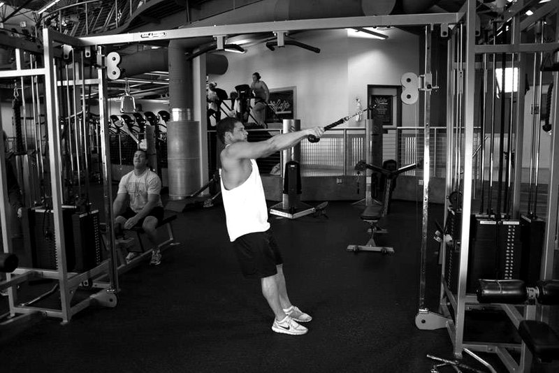 Cable Rope Rear-Delt Rows — start position demonstration photo