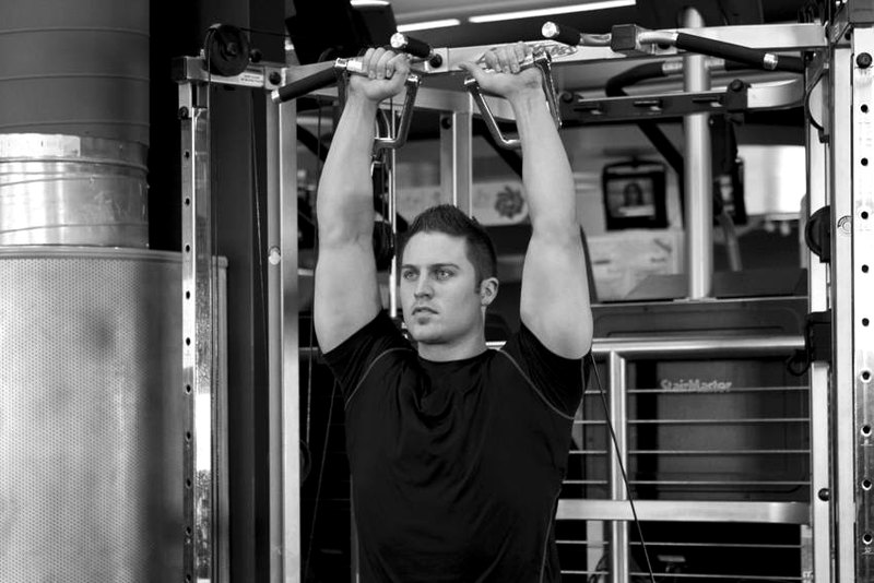 Cable Shoulder Press — end position demonstration photo