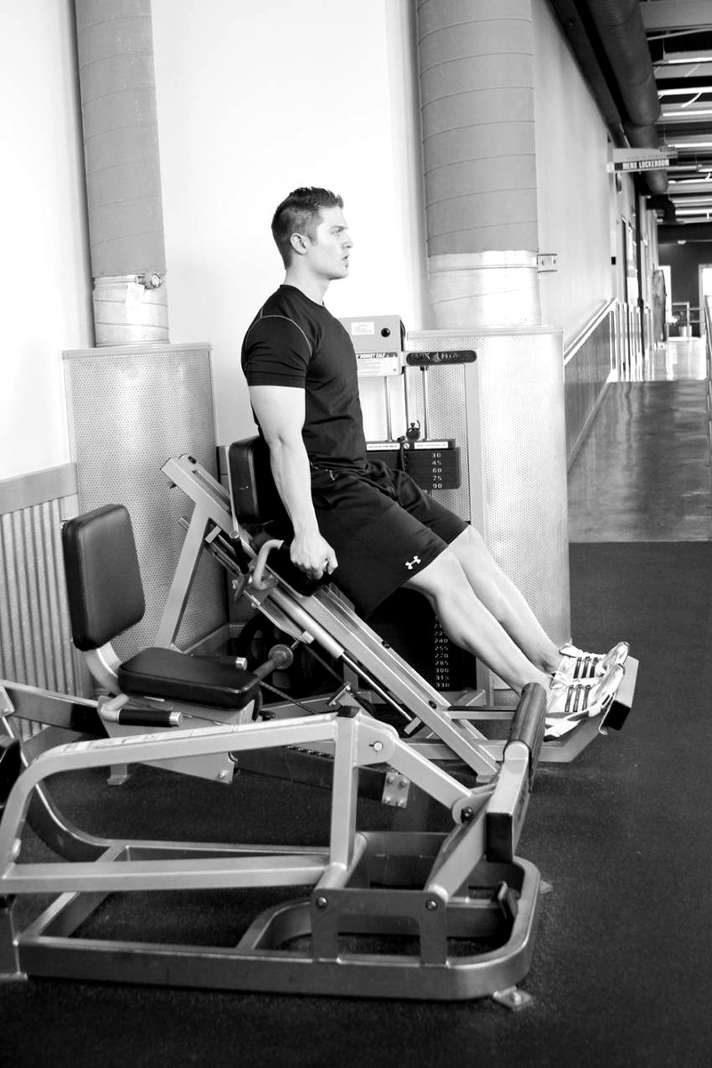 Calf Press — end position demonstration photo