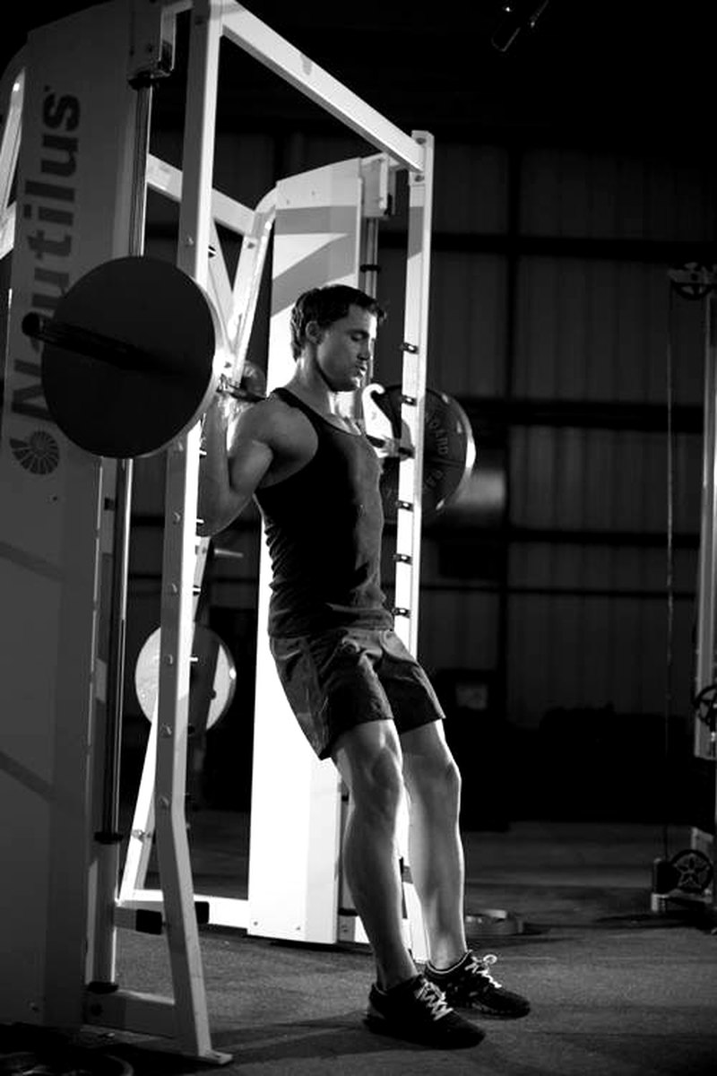 Chair Squat — start position demonstration photo