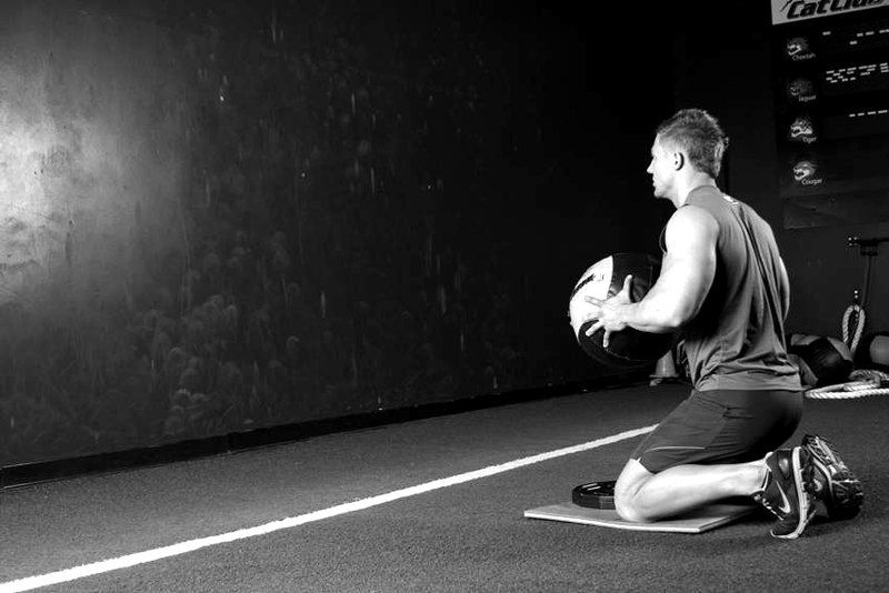 Chest Push (multiple response) — start position demonstration photo