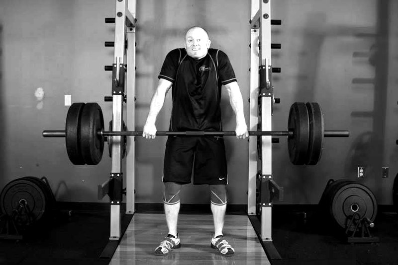 Clean Shrug — end position demonstration photo