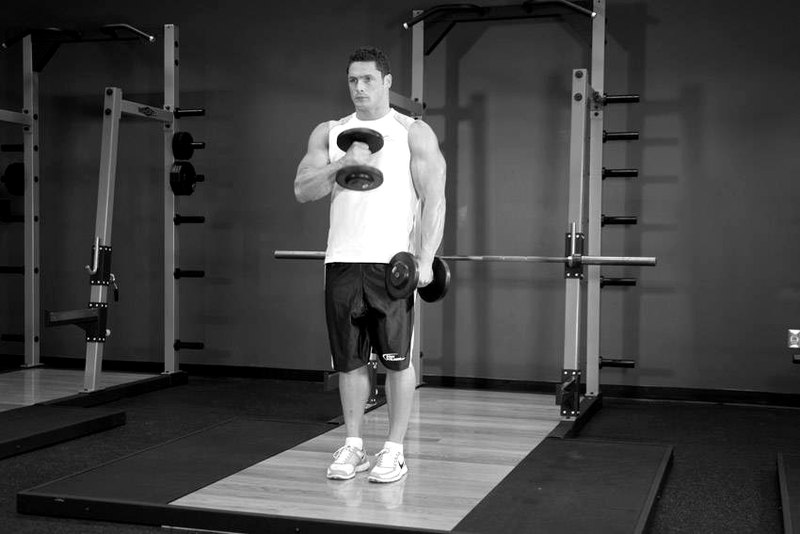 Cross Body Hammer Curl — start position demonstration photo