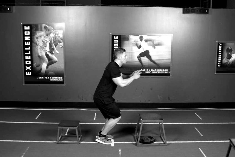 Depth Jump Leap — end position demonstration photo