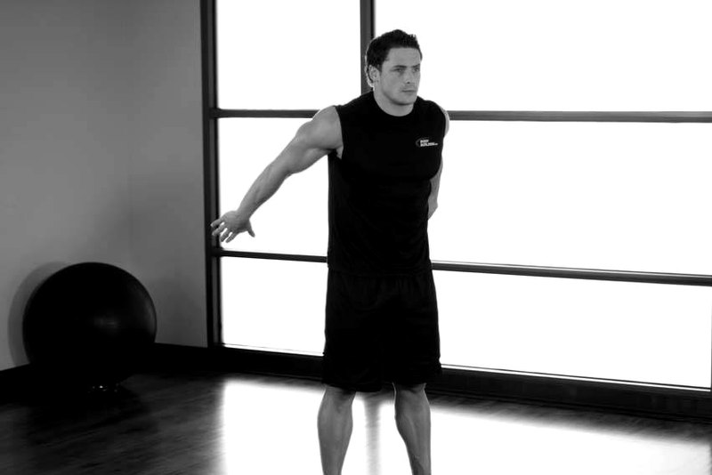 Dynamic Back Stretch — start position demonstration photo