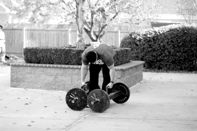 Farmer's Carry — start position demonstration photo