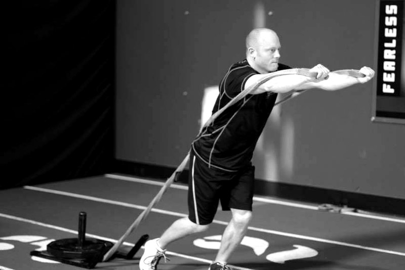 Forward Drag with Press — end position demonstration photo