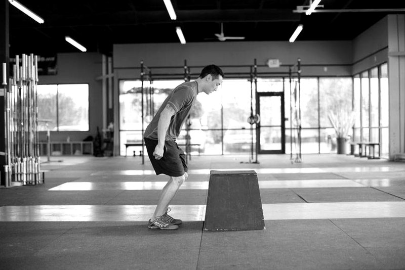 Front Box Jump — start position demonstration photo