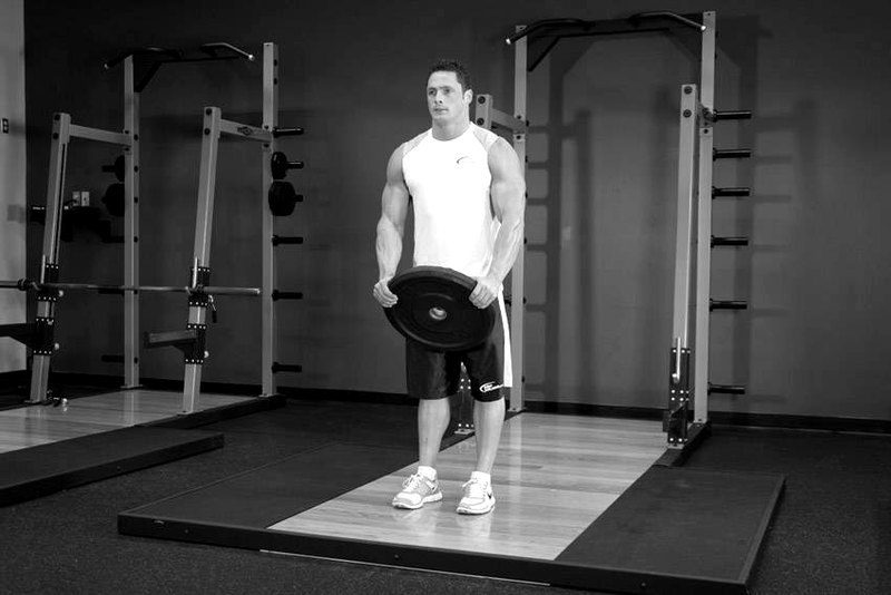 Front Plate Raise — start position demonstration photo