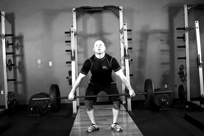 Hang Snatch — start position demonstration photo