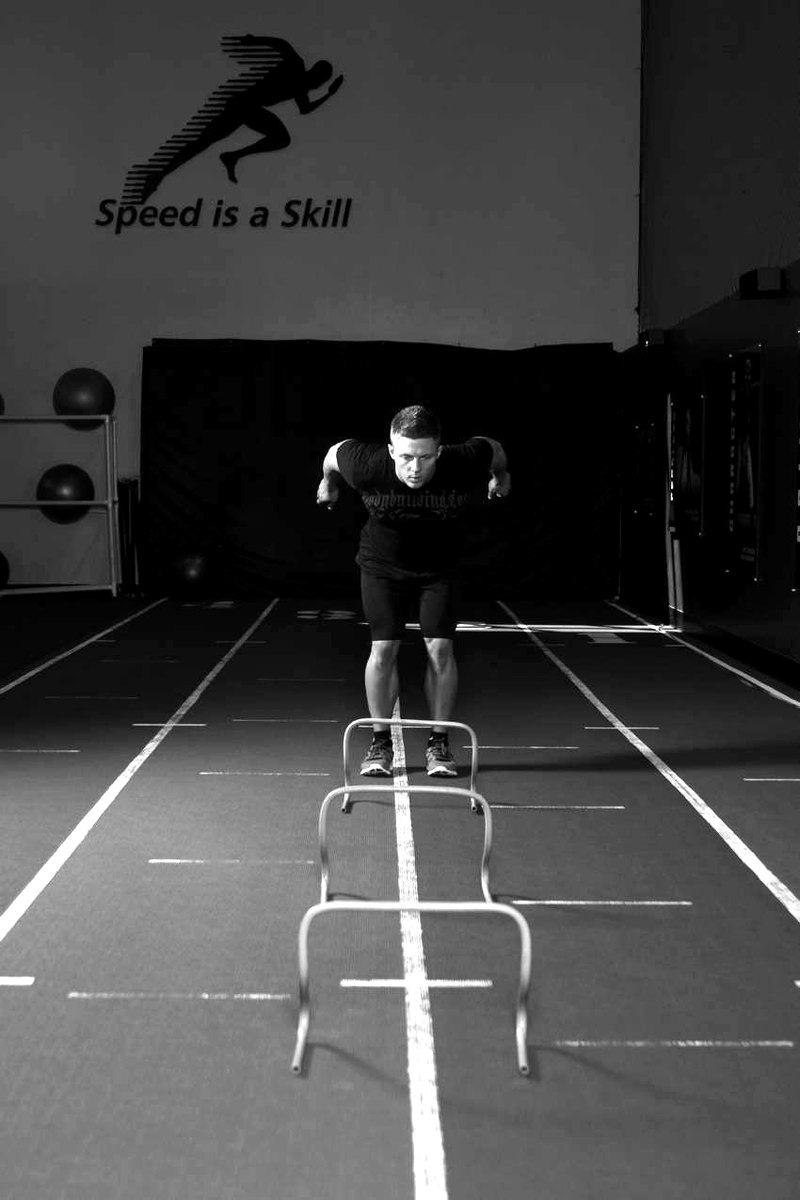 Hurdle Hops — start position demonstration photo