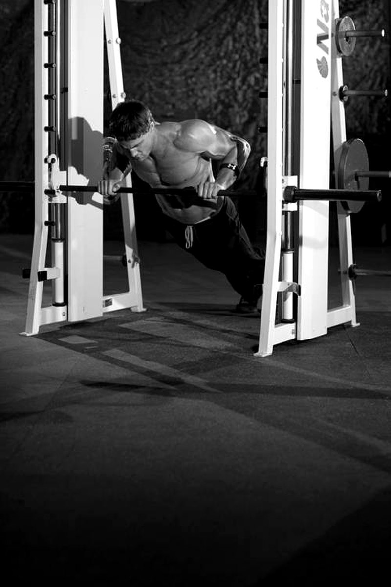 Incline Push-Up Medium — end position demonstration photo