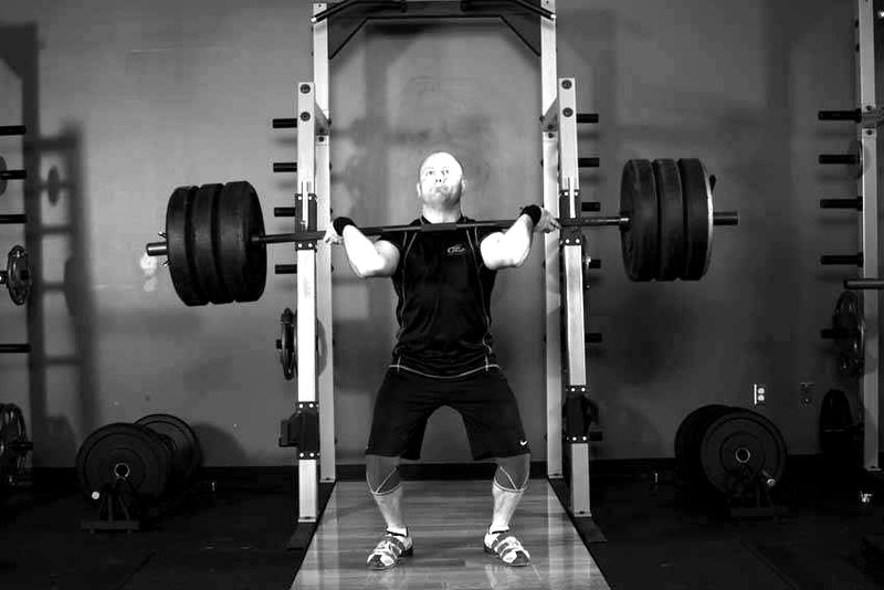 Jerk Dip Squat — end position demonstration photo