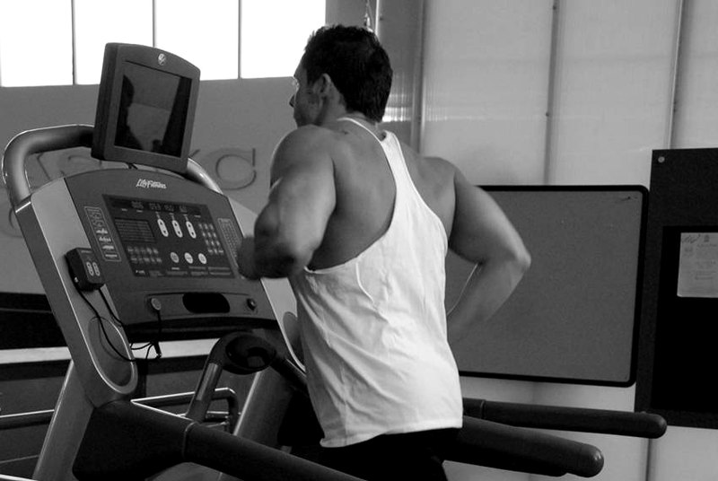 Jogging, Treadmill — end position demonstration photo