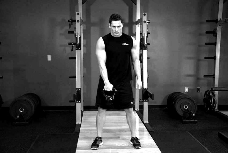 Kettlebell Hang Clean — start position demonstration photo