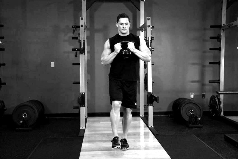 Kettlebell Pistol Squat — start position demonstration photo