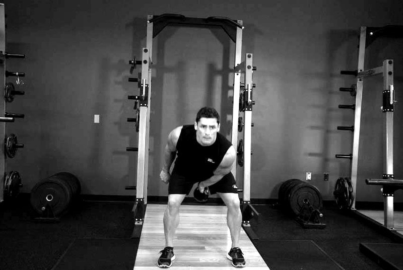 Kettlebell Swing — end position demonstration photo