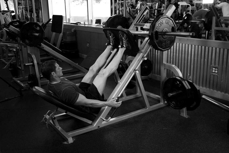 Leg Press — start position demonstration photo