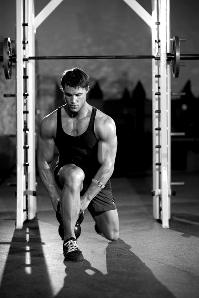 Lunge Pass Through — end position demonstration photo