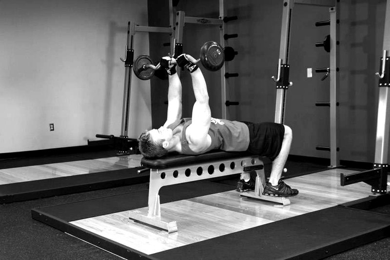 Lying Close-Grip Barbell Triceps Press To Chin — start position demonstration photo