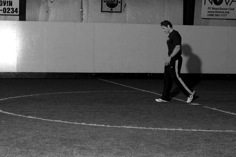 Moving Claw Series — start position demonstration photo