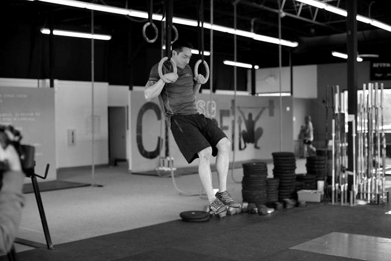 Muscle Up — end position demonstration photo