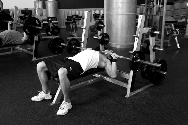 Neck Press — start position demonstration photo
