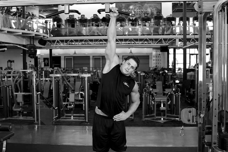 One Handed Hang — start position demonstration photo
