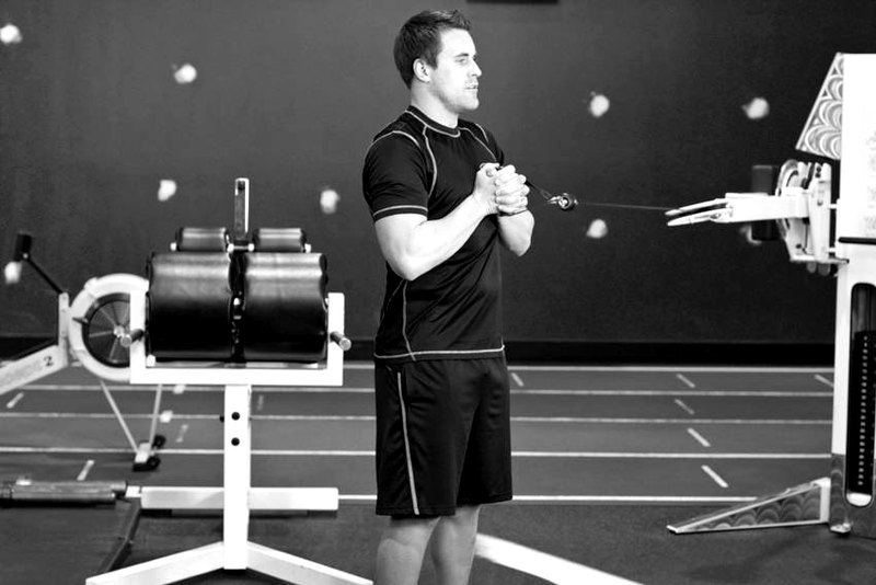 Pallof Press With Rotation — start position demonstration photo