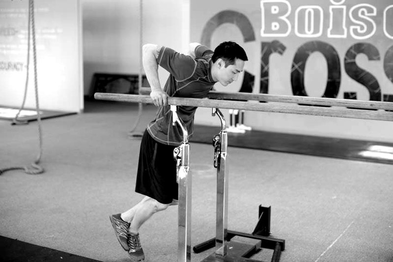 Parallel Bar Dip — start position demonstration photo