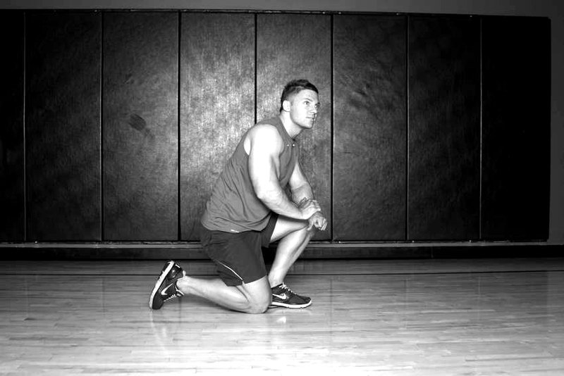 Plank — start position demonstration photo