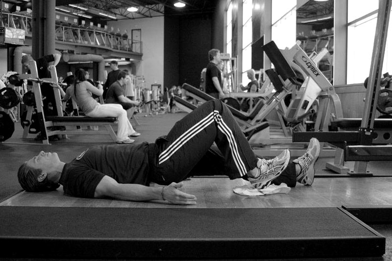 Platform Hamstring Slides — end position demonstration photo