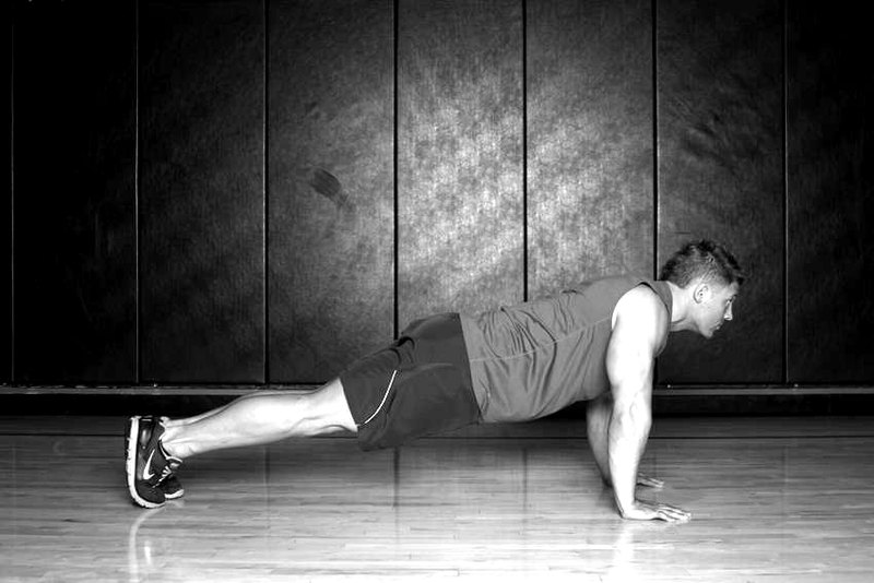 Push Up to Side Plank — start position demonstration photo