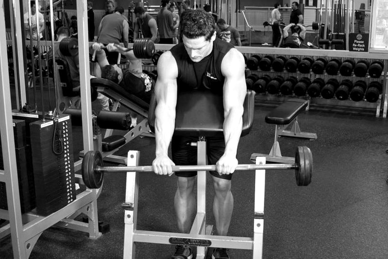 Reverse Barbell Preacher Curls — start position demonstration photo