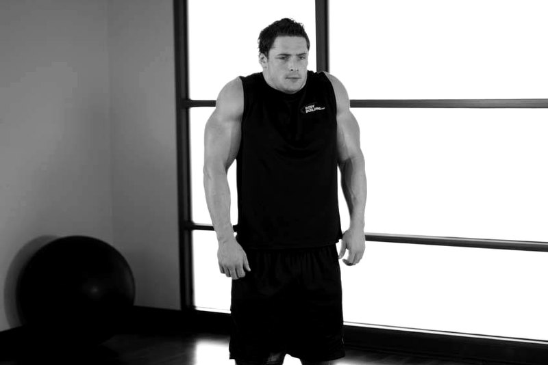 Shoulder Raise — end position demonstration photo