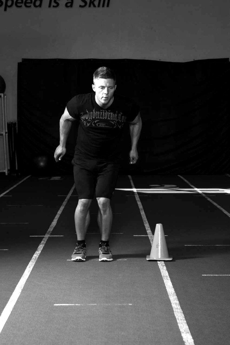 Side Hop-Sprint — end position demonstration photo