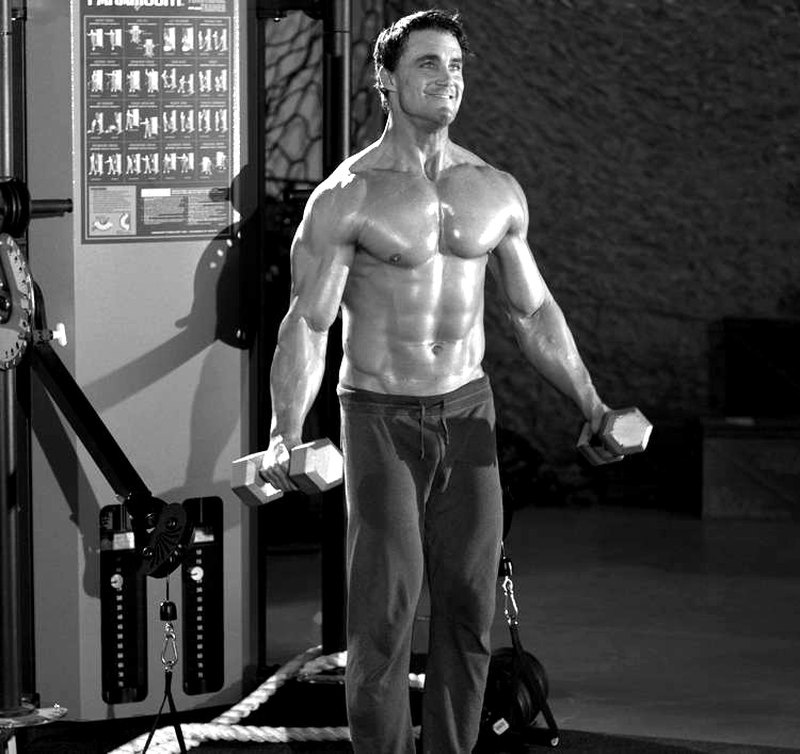 Side Laterals to Front Raise — start position demonstration photo